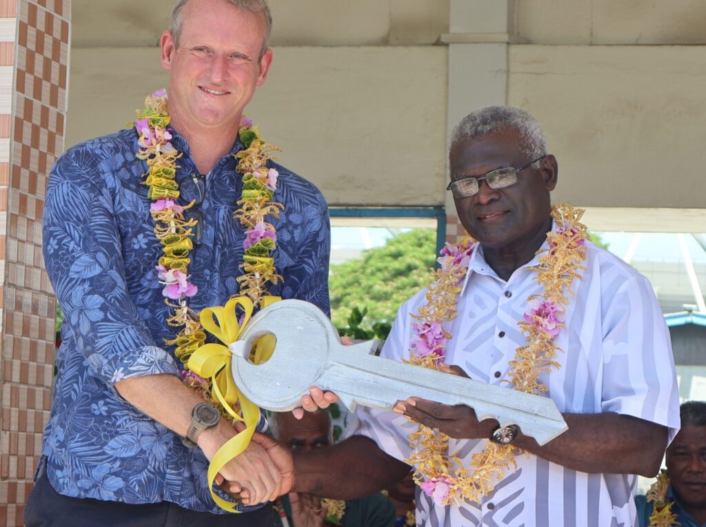 H.E Rod Hilton hands over key to PM Sogavare Minister of PG2023 1998x2048 3 | May 5, 2024