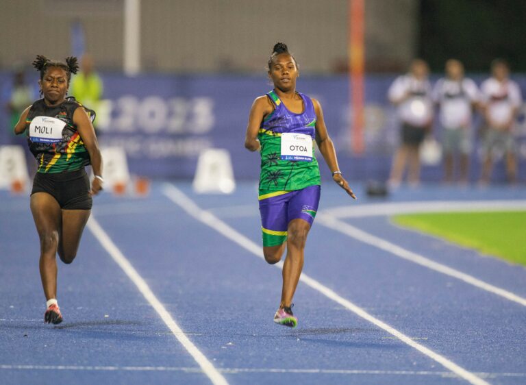 Previous medallists reign supreme in women’s 100m ambulant